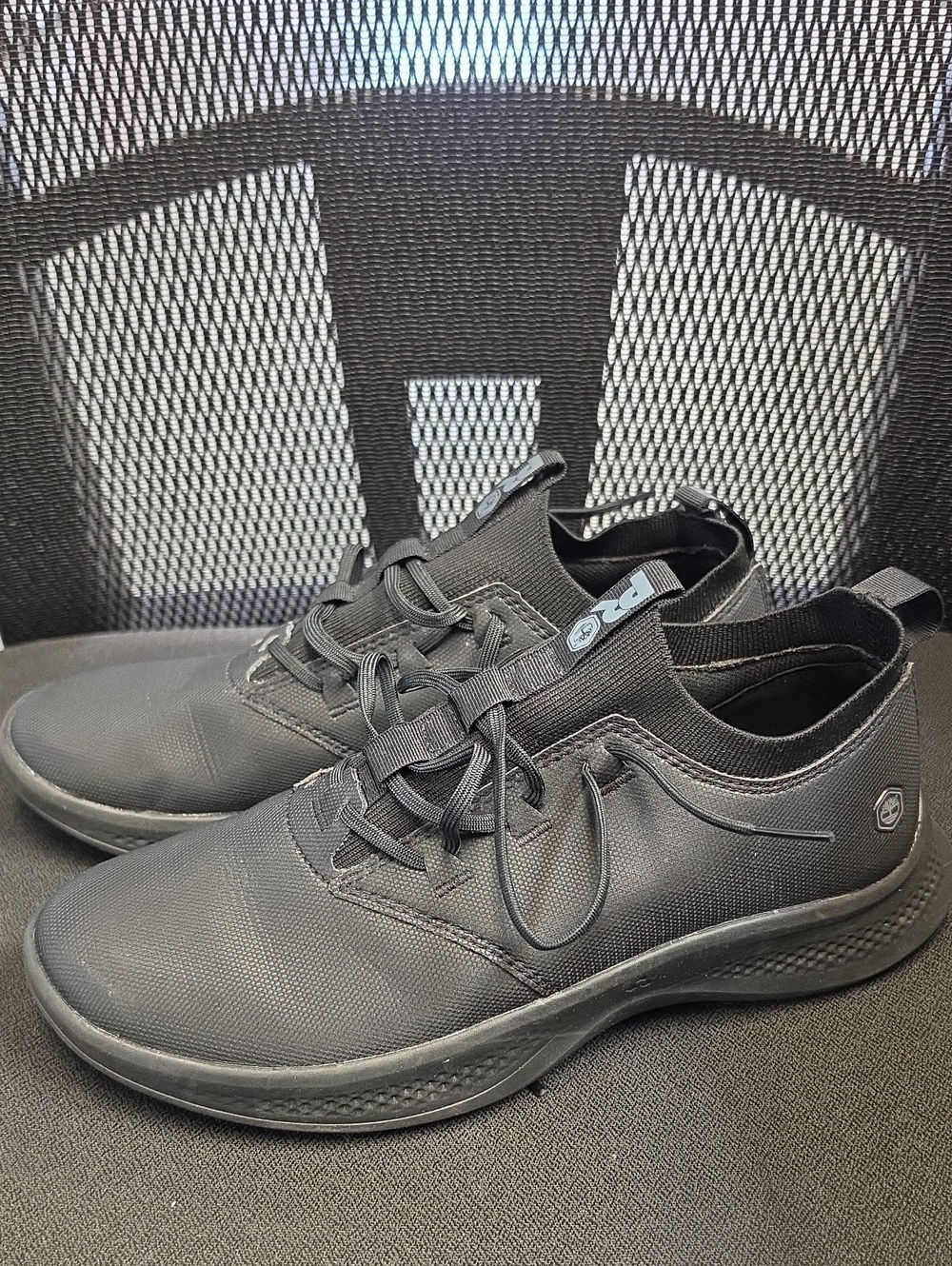 Timberland Men’s Black Low-Top Lace-Up Sneakers
